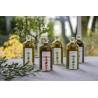 Ambiance des bouteilles d'huile d'olive.