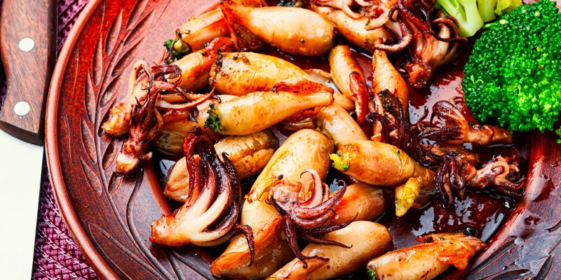 Recette Encornets farcis, sauce agrumes à la fève tonka Recette Encornets farcis, sauce agrumes à la fève tonka