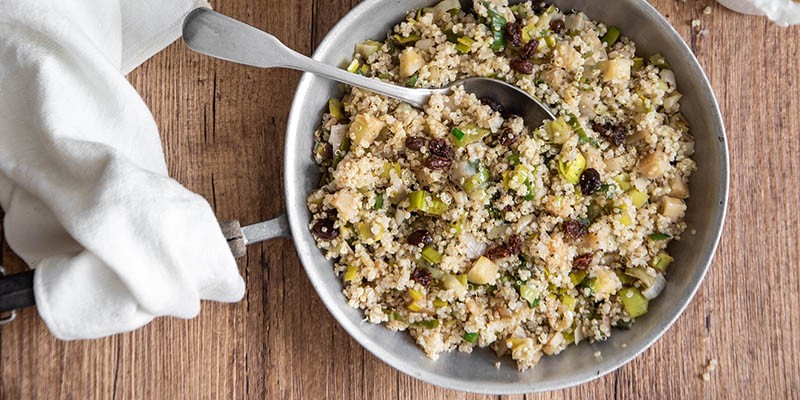One pan de quinoa aux 4 épices et raisin secs One pan de quinoa aux 4 épices et raisin secs